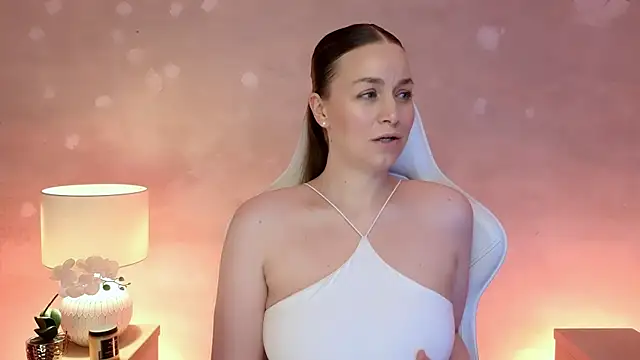 MilaFleur online show from August 4, 3:14 pm