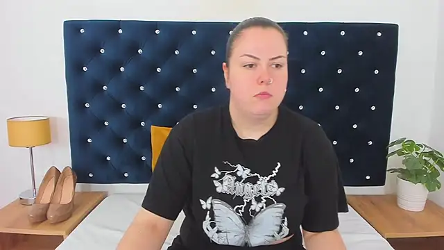 EvaLick online show from February 18, 6:37 am