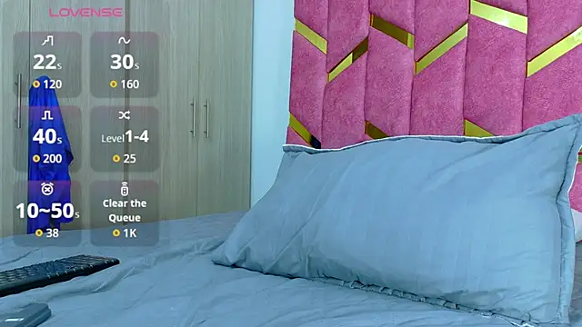 Snapshot of hornyhousekeeper_ chatting on October 25, 3:18 pm hornyhousekeeper  online show from October 25, 3:18 pm