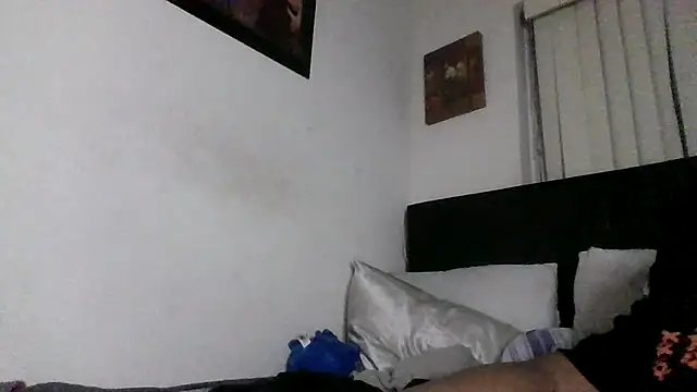 Snapshot of sexybribri@xh chatting on January 18, 7:59 am sexybribrixh online show from January 18, 7:59 am