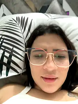 Snapshot of cutesarah_ chatting on September 21, 5:53 am cutesarah  online show from September 21, 5:53 am