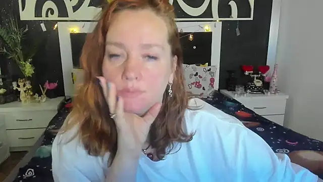 SinFulTitsDD online show from December 18, 10:57 pm