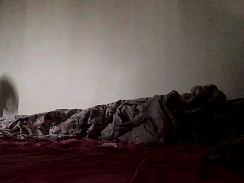 Snapshot of waakenda chatting on December 5, 12:33 pm waakenda online show from December 5, 12:33 pm