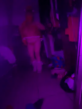 Snapshot of Cataleia21 chatting on December 5, 12:03 pm Cataleia21 online show from December 5, 12:03 pm