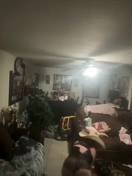 Snapshot of Cataleia21 chatting on December 18, 12:22 pm Cataleia21 online show from December 18, 12:22 pm