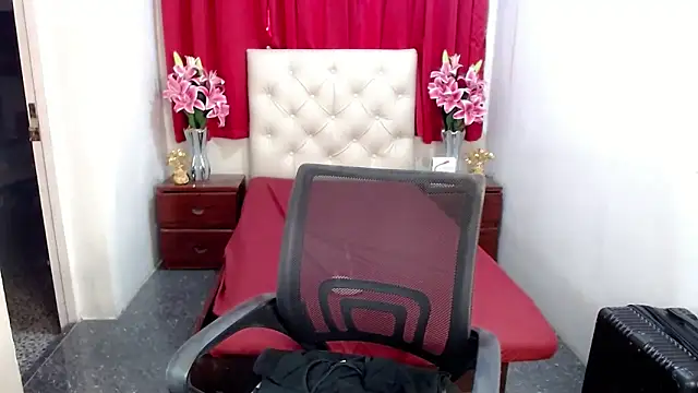 xSexynineDollx online show from January 17, 2:08 am