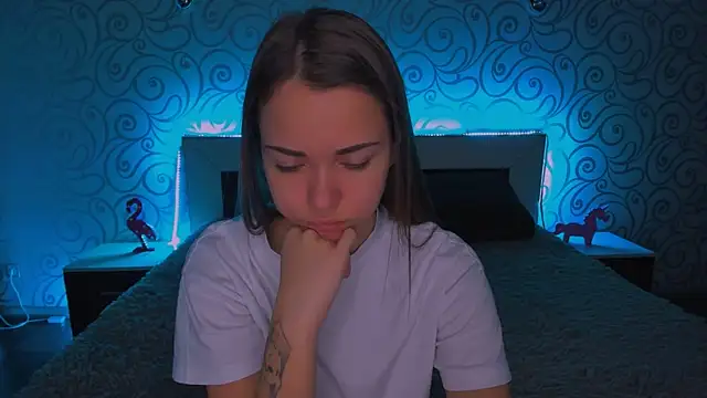 Snapshot of AlexaBarkley chatting on December 2, 3:26 am AlexaBarkley online show from December 2, 3:26 am