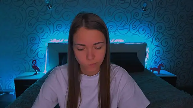 Snapshot of AlexaBarkley chatting on December 2, 6:30 am AlexaBarkley online show from December 2, 6:30 am