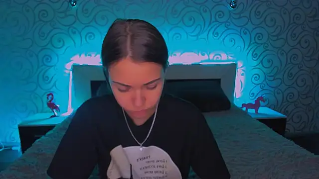 Snapshot of AlexaBarkley chatting on December 9, 6:34 am AlexaBarkley online show from December 9, 6:34 am