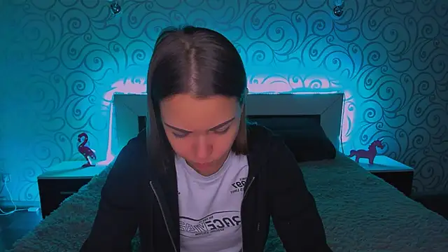 Snapshot of AlexaBarkley chatting on December 13, 3:16 am AlexaBarkley online show from December 13, 3:16 am