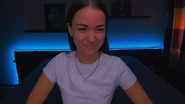 Snapshot of AlexaBarkley chatting on January 1, 6:47 am AlexaBarkley online show from January 1, 6:47 am