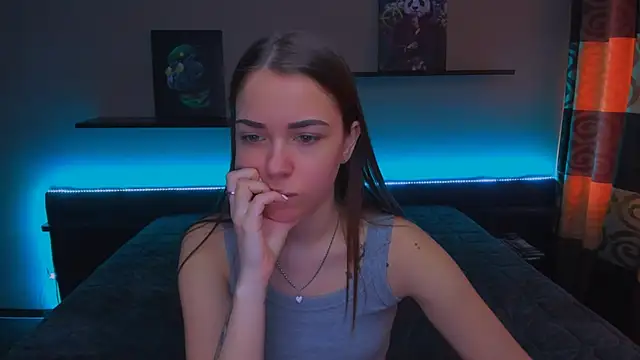 Snapshot of AlexaBarkley chatting on February 4, 3:11 am AlexaBarkley online show from February 4, 3:11 am