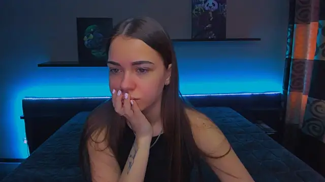 Snapshot of AlexaBarkley chatting on February 5, 3:13 am AlexaBarkley online show from February 5, 3:13 am