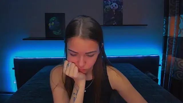 Snapshot of AlexaBarkley chatting on February 12, 3:18 am AlexaBarkley online show from February 12, 3:18 am