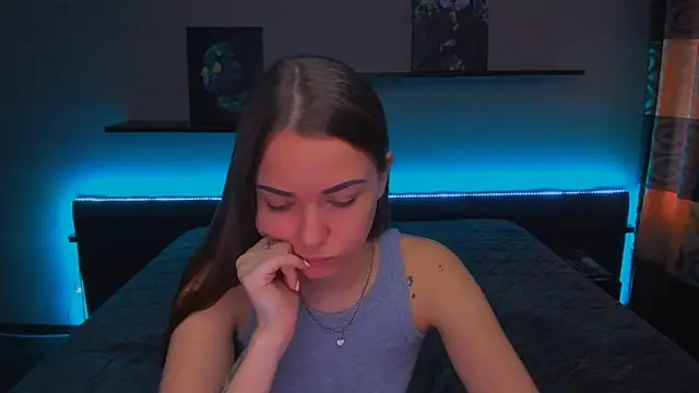 Snapshot of AlexaBarkley chatting on February 25, 3:20 am AlexaBarkley online show from February 25, 3:20 am