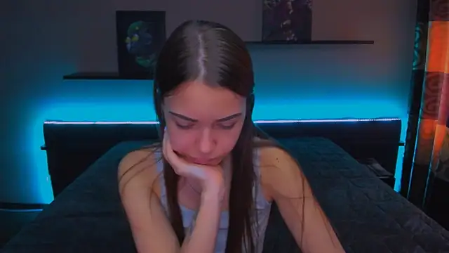 Snapshot of AlexaBarkley chatting on March 3, 6:48 am AlexaBarkley online show from March 3, 6:48 am