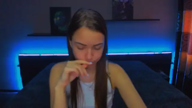 Snapshot of AlexaBarkley chatting on March 6, 6:30 am AlexaBarkley online show from March 6, 6:30 am