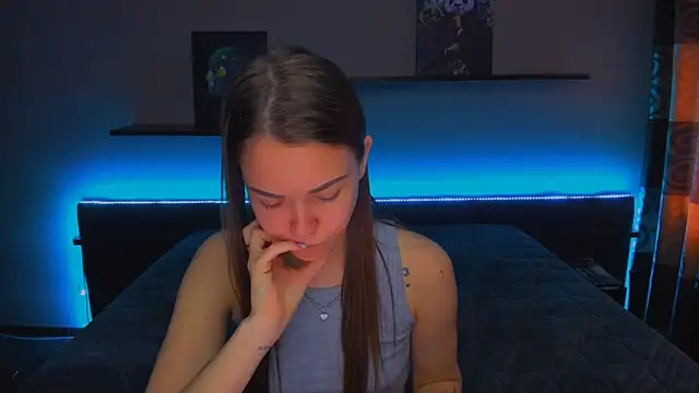 Snapshot of AlexaBarkley chatting on March 7, 6:57 am AlexaBarkley online show from March 7, 6:57 am