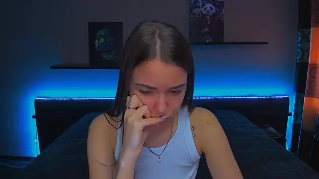 Snapshot of AlexaBarkley chatting on March 20, 8:20 am AlexaBarkley online show from March 20, 8:20 am