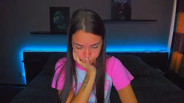 Snapshot of AlexaBarkley chatting on September 11, 12:22 am AlexaBarkley online show from September 11, 12:22 am