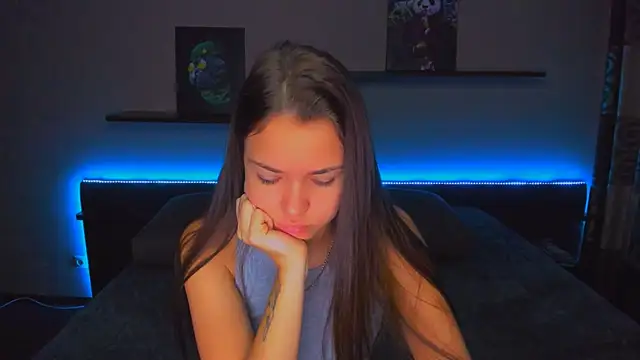 Snapshot of AlexaBarkley chatting on October 21, 12:11 am AlexaBarkley online show from October 21, 12:11 am