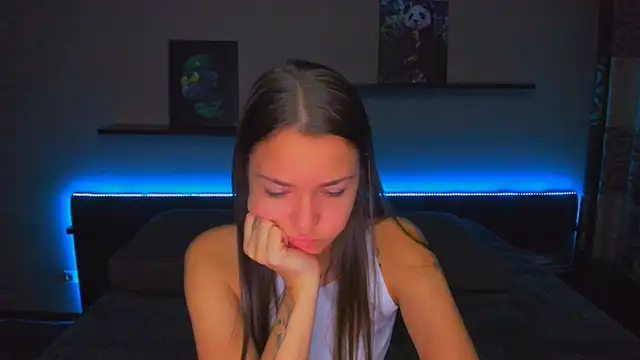 Snapshot of AlexaBarkley chatting on October 27, 12:15 am AlexaBarkley online show from October 27, 12:15 am