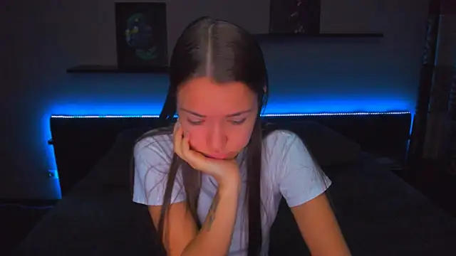 Snapshot of AlexaBarkley chatting on October 30, 12:23 am AlexaBarkley online show from October 30, 12:23 am