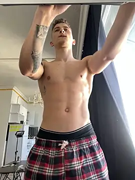 Snapshot of mark_streemm chatting on January 10, 7:46 am mark streemm online show from January 10, 7:46 am