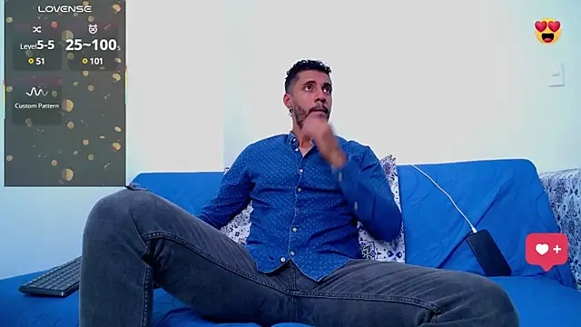 Snapshot of steven_smith05 chatting on March 12, 4:30 am steven smith05 online show from March 12, 4:30 am