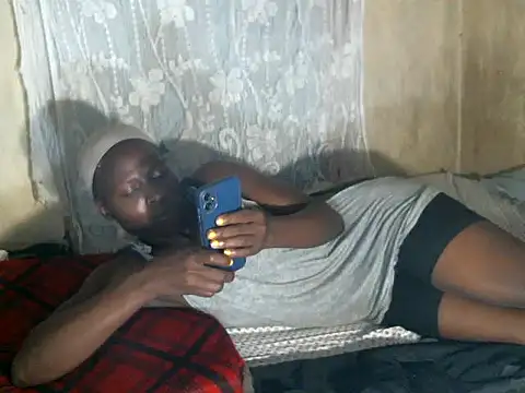 cute-shamza online show from February 13, 4:58 pm