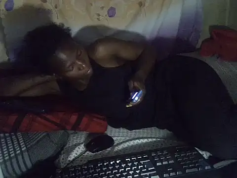 cute-shamza online show from April 21, 5:50 pm