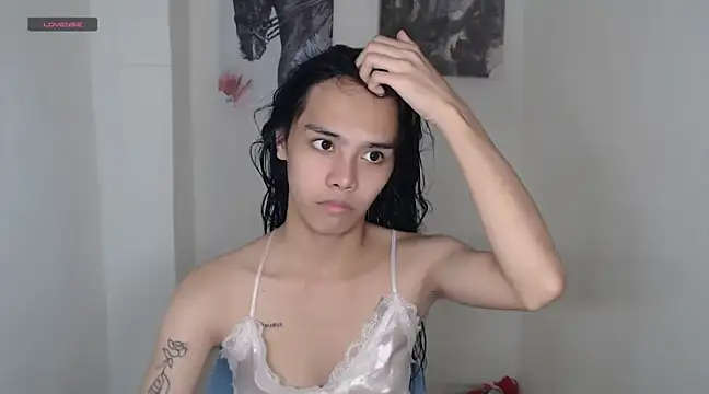 shecutie69 online show from December 16, 4:38 pm