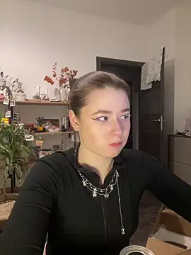 sweetest pie online show from February 9, 6:05 pm