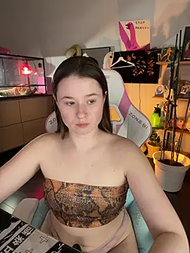 sweetest pie online show from May 24, 8:03 pm