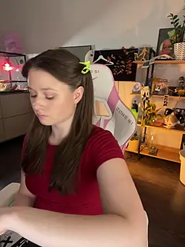 sweetest pie online show from June 18, 8:13 pm