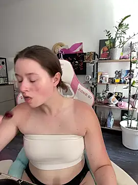 sweetest pie online show from July 11, 12:08 pm
