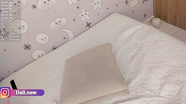 Snapshot of daliz_20_z chatting on February 20, 6:06 am daliz 20 z online show from February 20, 6:06 am