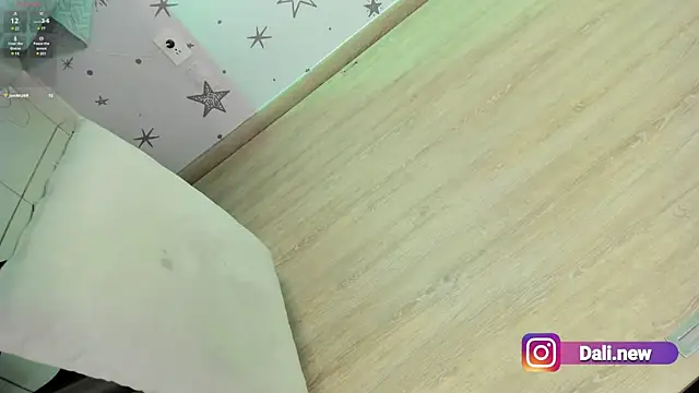 Snapshot of daliz_20_z chatting on March 14, 8:32 am daliz 20 z online show from March 14, 8:32 am