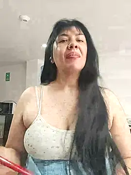 aisha latina online show from July 31, 2:49 pm