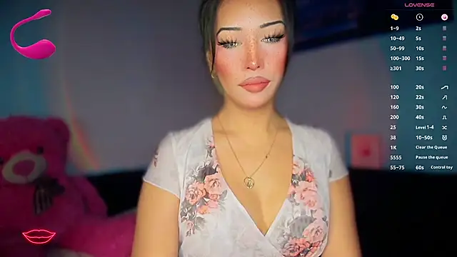 Jasmine Elcock online show from November 2, 6:43 pm