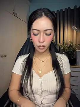 Jasmine Elcock online show from May 5, 7:44 pm
