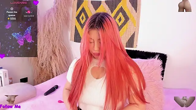 SophieRossi online show from February 27, 5:34 am