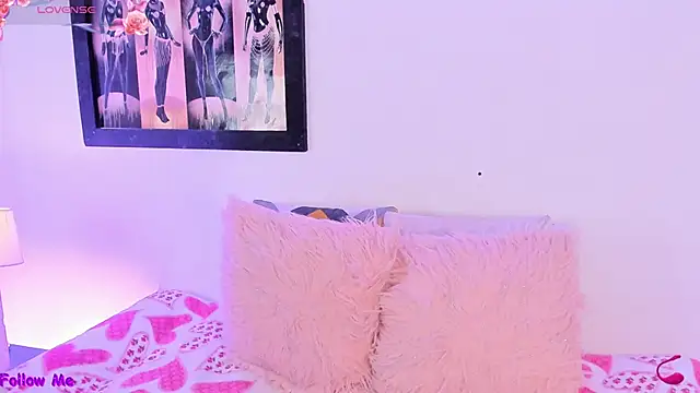 SophieRossi online show from September 14, 3:49 am