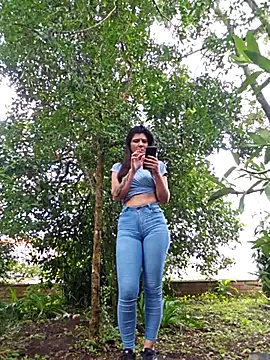 Snapshot of Yuky_ta chatting on February 15, 3:50 pm Yuky ta online show from February 15, 3:50 pm