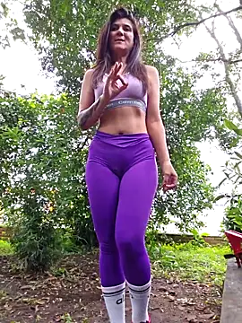 Snapshot of Yuky_ta chatting on March 5, 6:12 pm Yuky ta online show from March 5, 6:12 pm