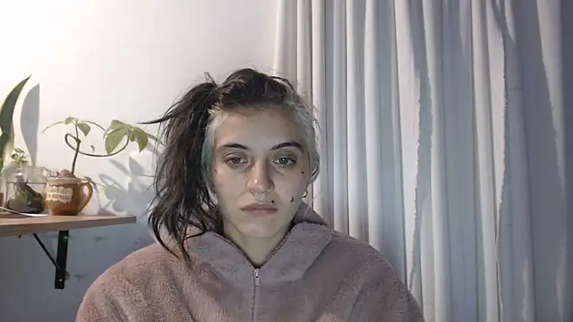 mariecam420 online show from March 19, 2:05 am