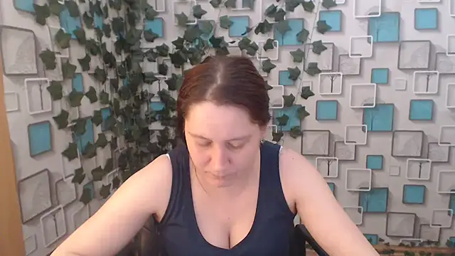 Snapshot of JosieJun_ chatting on March 12, 7:59 pm JosieJun online show from March 12, 7:59 pm