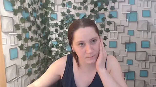 Snapshot of JosieJun_ chatting on March 19, 9:27 pm JosieJun online show from March 19, 9:27 pm