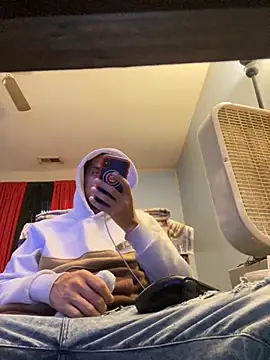 hottboyy45 online show from December 2, 3:40 pm