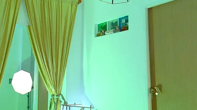 magali 19 online show from March 14, 8:03 pm